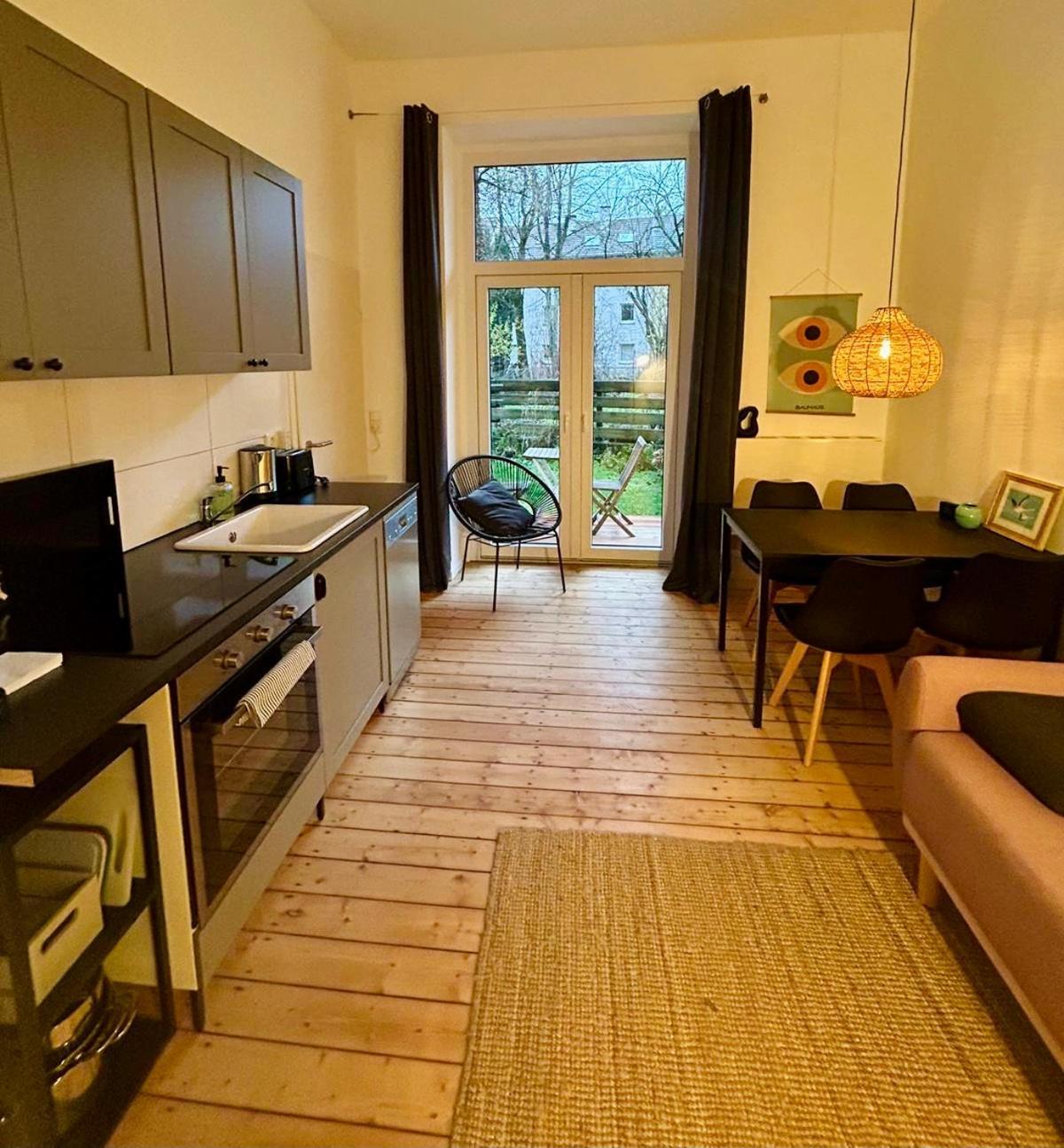Feelslikehome - Stylische Und Zentrale Altbauwohnung Mit Terrasse&Garten 보훔 외부 사진
